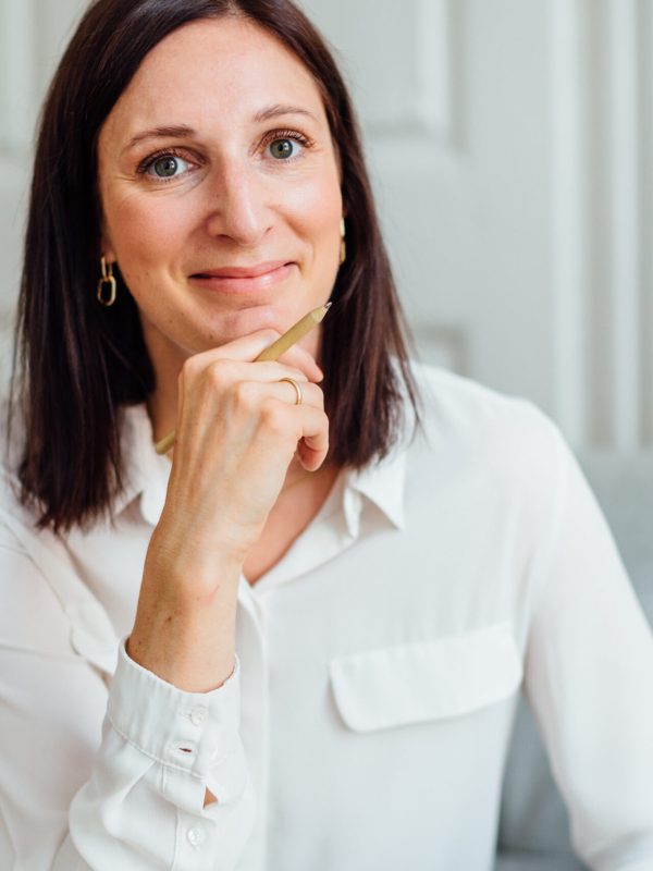 Eva Schrotter vom Zukunftsstudio erklärt wie Führungskräfte einen Konflikt lösen können